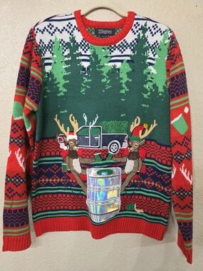 33Degrees Green & Red Holiday Reindeer Crewneck Sweater